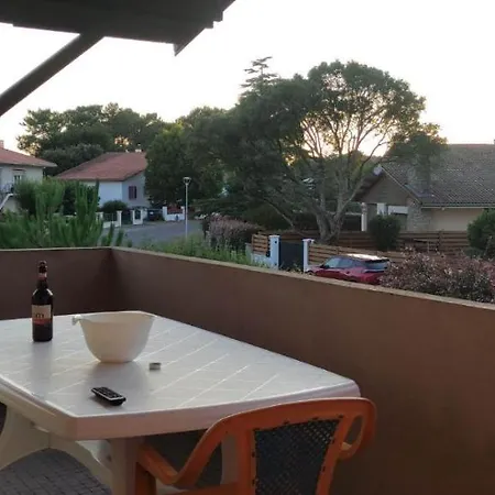 Maison Climatisee 8 Couchages Avec Piscine A بيت للعطل *